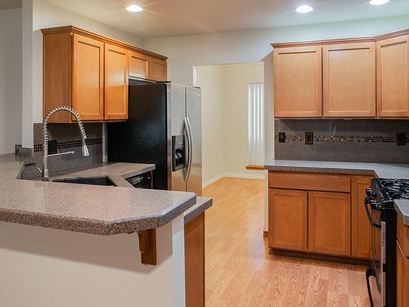2nd image of 6214 80th Ave NE
