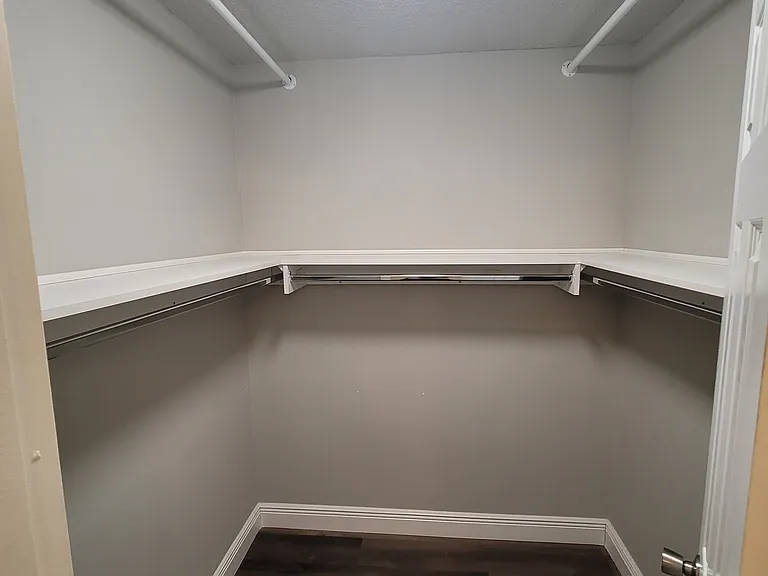 10481 Montpelier Cir — Photo 19
