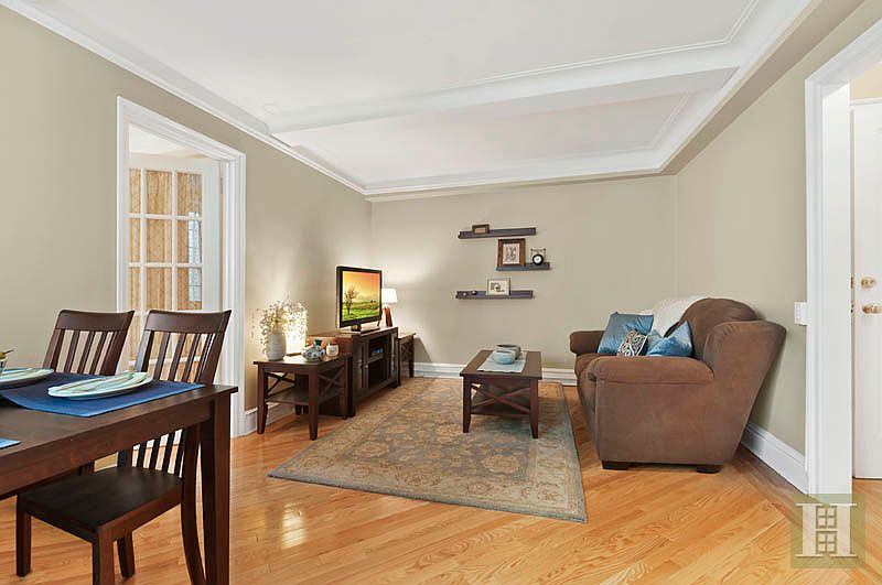 2nd image of 333 E 53rd St APT 4P