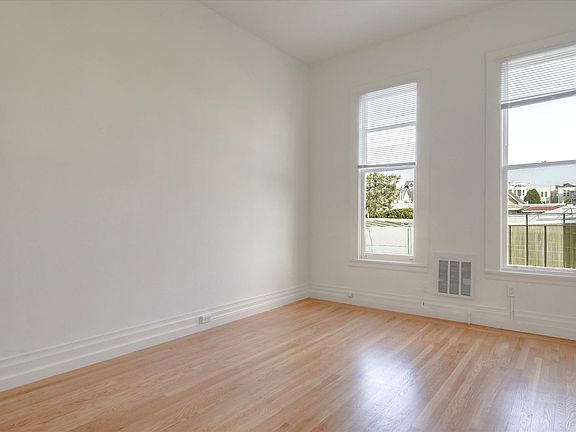 3rd image of 1364 Grove St #12
