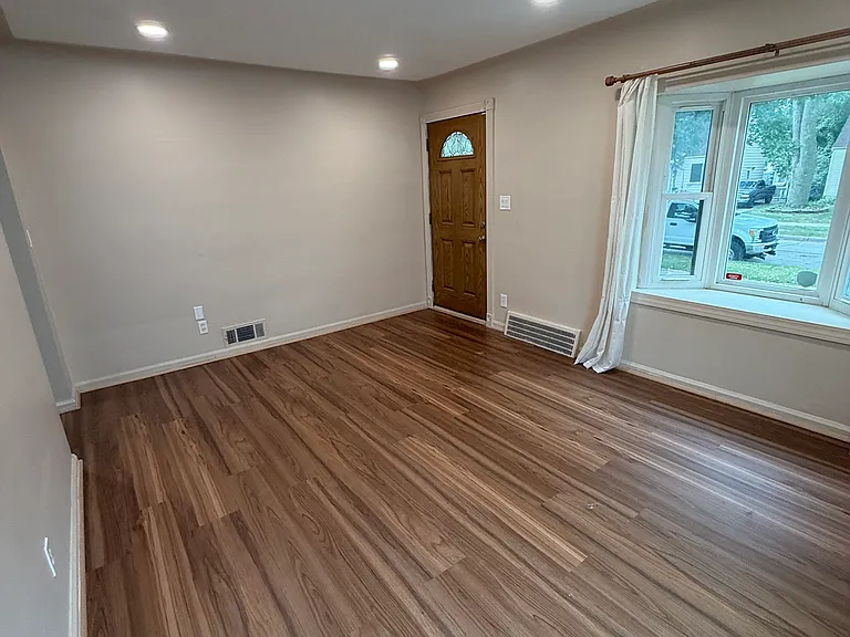 25428 Hopkins St #1 — Photo 2