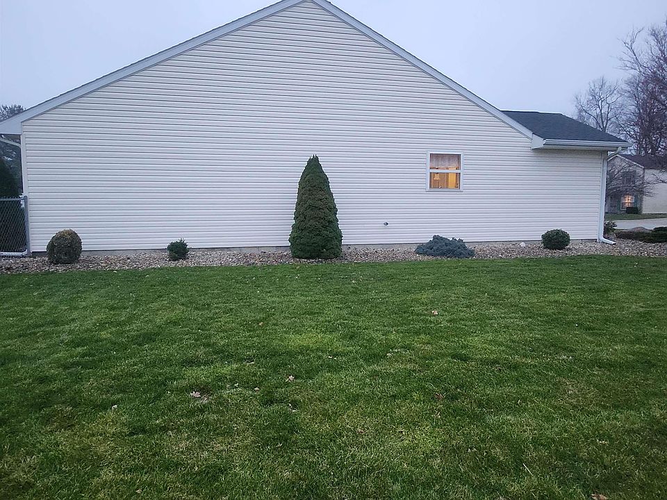 2nd image of 936 Wynterbrooke Dr