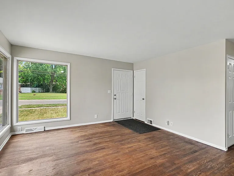 22282 E Schafer St — Photo 12