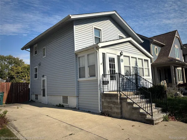 1535 Ruffner Ave, Birmingham, MI 48009