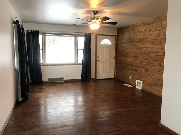 5th image of 1820 Clark Ave