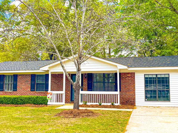 202 Woods Trl, Perry, GA 31069