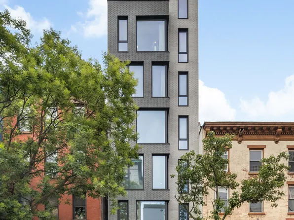 684 Dean Street image 12 of 12