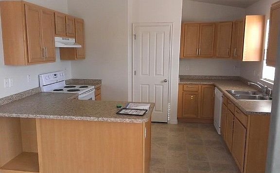 2nd image of 2224 W Stella Vie Ln