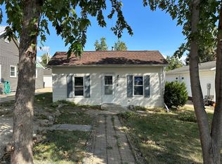 1338 22nd Ave SW, Cedar Rapids, IA 52404