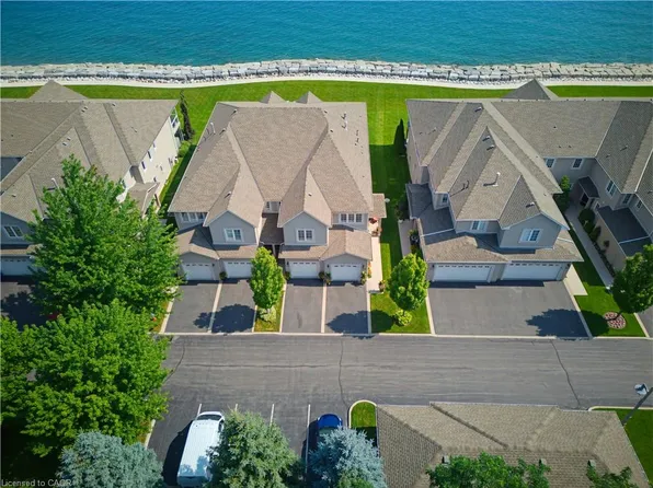 484 Millen Rd #15, Hamilton, ON L8E 6G4