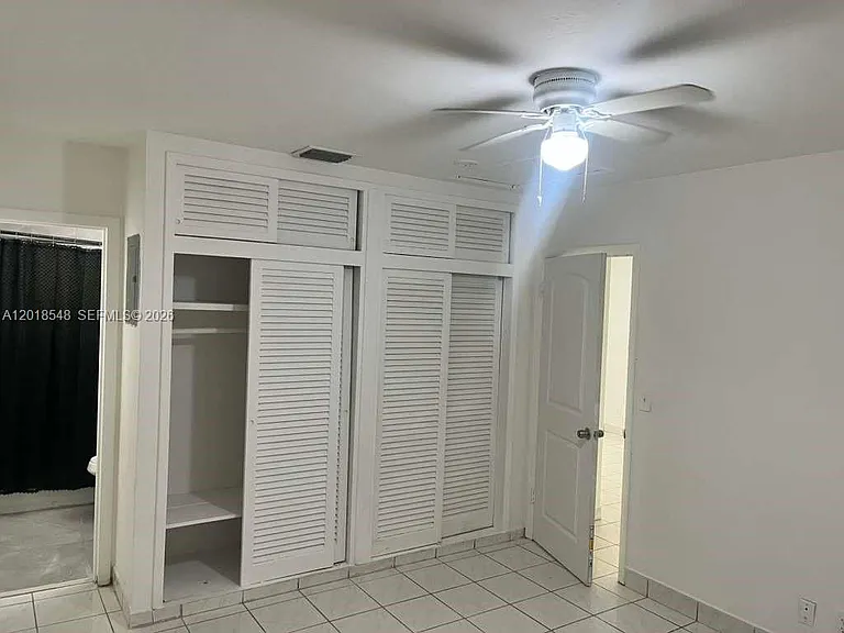 2450 Lincoln St #7 — Photo 6