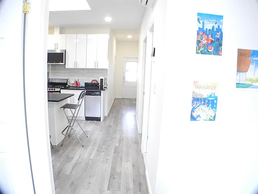 Rented by Beyond Property Group | media 32