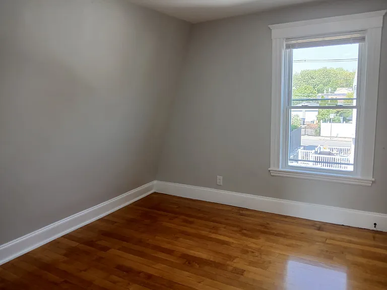 90 Edgemere Rd — Photo 20
