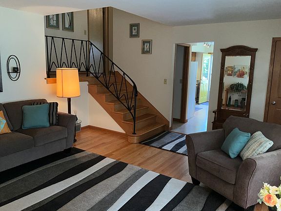 4th image of 46 Bunkerhill Ave