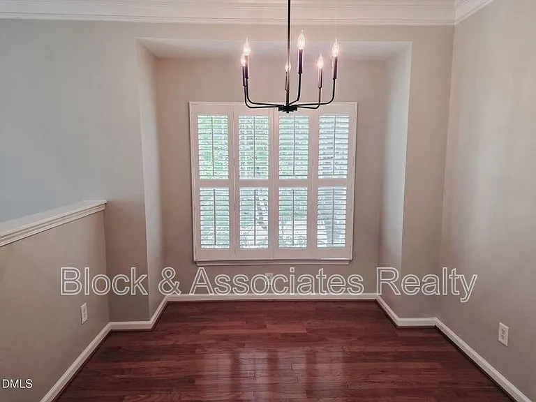 124 Braeside Ct — Photo 19