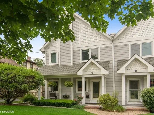 178 Newberry Ave, Libertyville, IL 60048