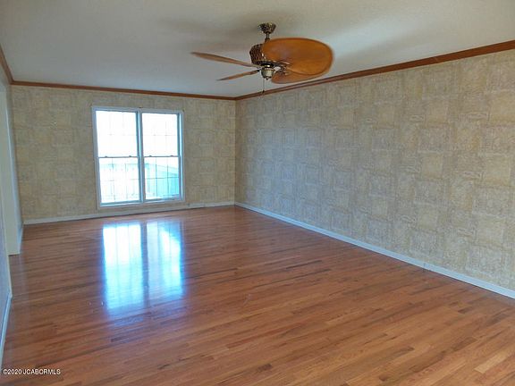 5th image of 1609 Paddlewheel Cir