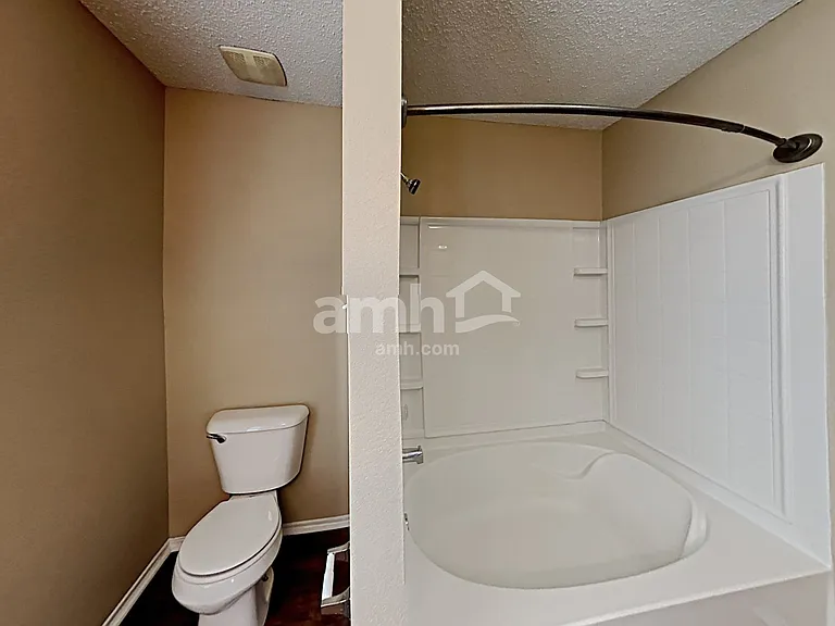 628 Condor Trl — Photo 14