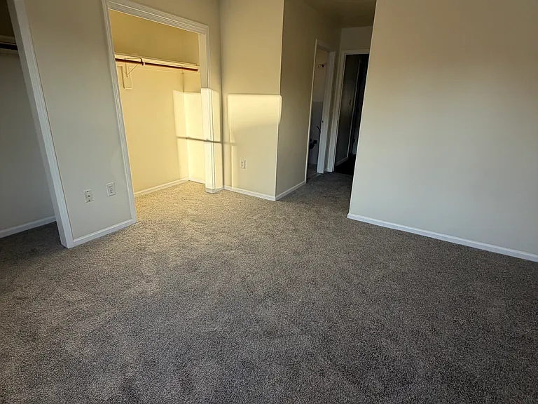 49 Lincoln Ave #2 — Photo 4