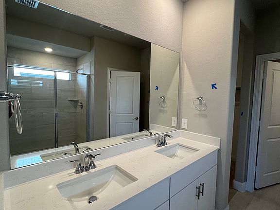 5th image of 1405 Arrowleaf Dr