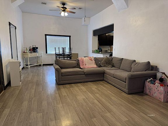 4th image of 2260 S 1st Ave