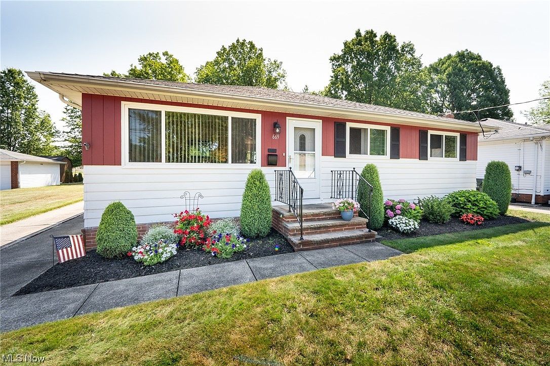669 E 300th St, Eastlake, OH 44095 Zillow