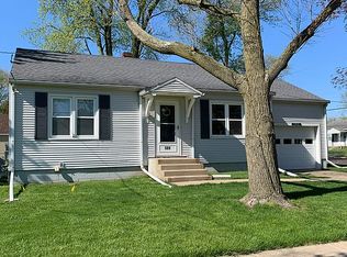 509 E Holland St, Washington, IL 61571