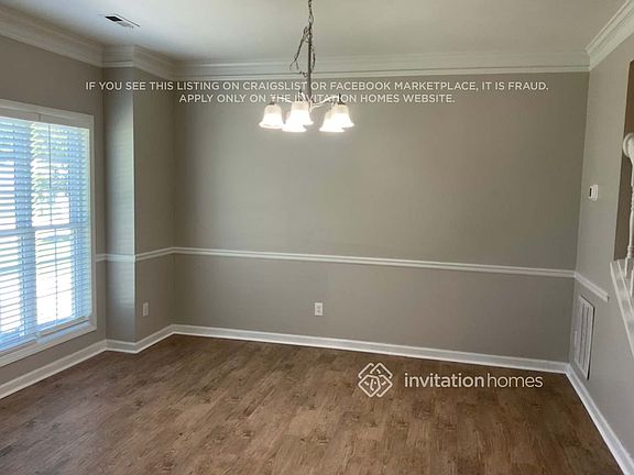 3rd image of 1119 E Shoreview Rd