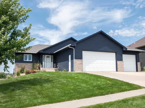 717 N Garnet Cir, Brandon, SD 57005