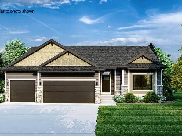 234 Cedar Dr, Gilbert, IA 50105