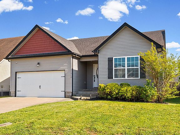 3rd image of 512 Falkland Cir