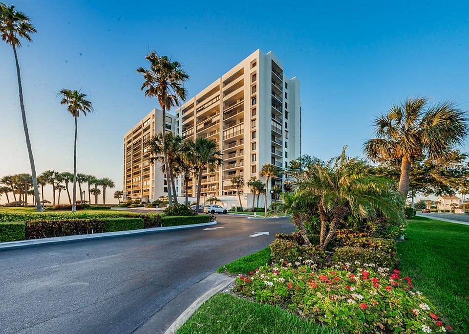 1st image of 1460 GULF BOULEVARD #402