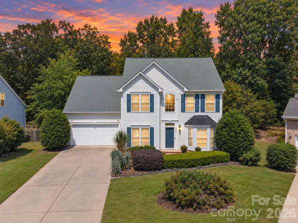 7702 Antique Cir, Waxhaw, NC 28173