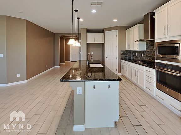 4th image of 756 Flowing Meadow Dr