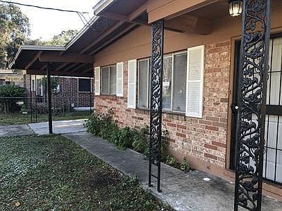 4th image of 2640 W 25th St