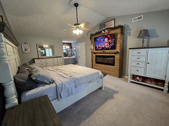 2nd image of 9409 Continental Dr