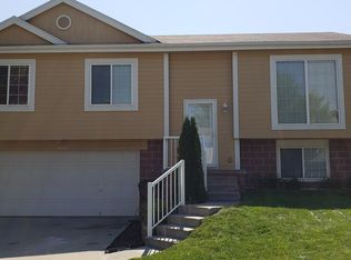 18677 Borman St, Omaha, NE 68135