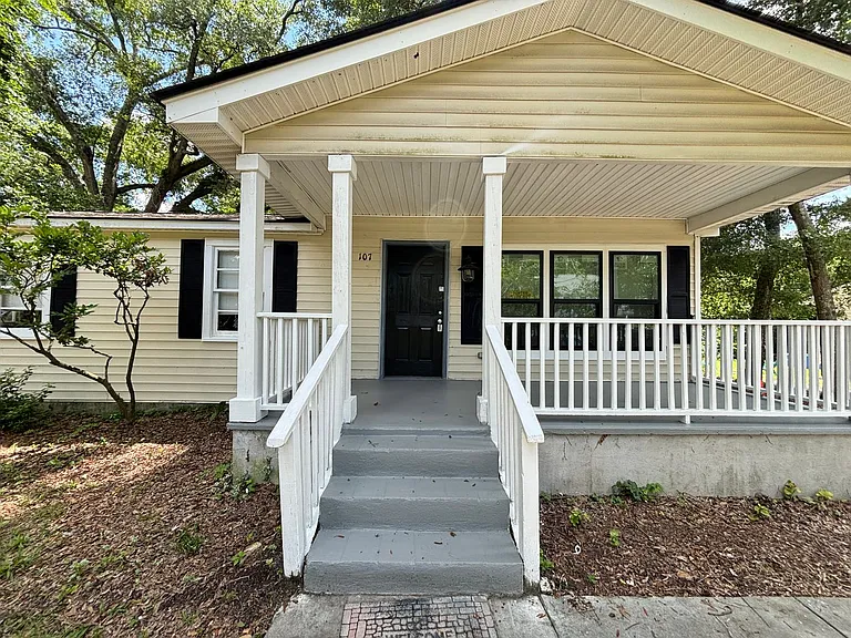 107 Sasportas Ln — Photo 3