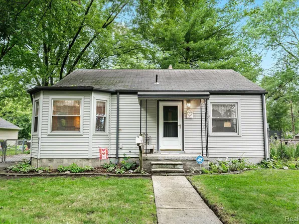 19316 Brady, Redford, MI 48240