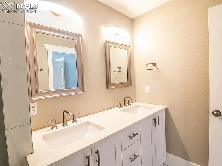 1112 W Colorado Ave #2 — Photo 15