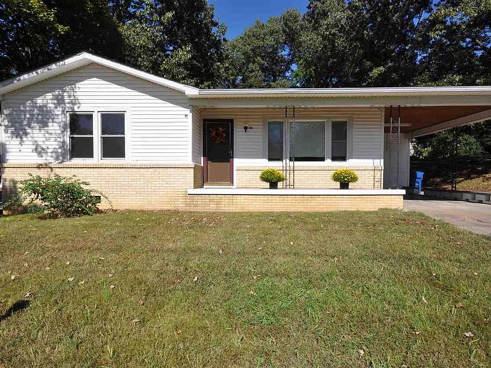 1st image of 801 East Ln