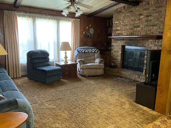 5th image of 819 N Poplar St