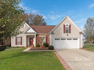 14800 Pomerol Ln, Pineville, NC 28134