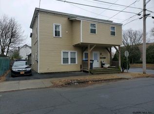 46 Montcalm St, Glens Falls, NY 12801