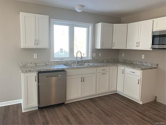 3rd image of 5781 Buffalo St