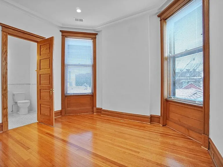 662 W Wellington Ave #3E — Photo 12