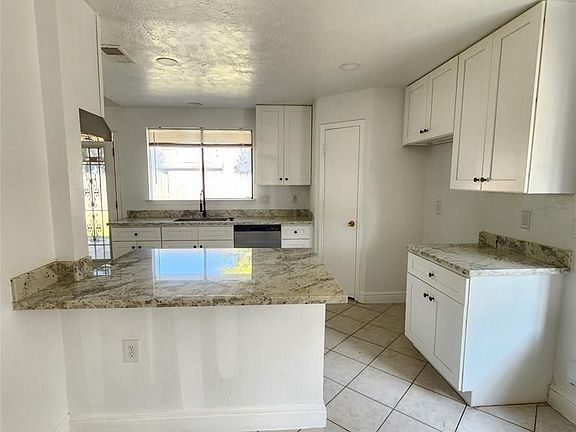 2nd image of 8826 Lakeside Forest Dr