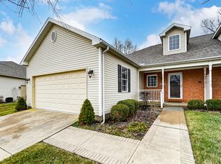 1823 Golfview Dr, Springfield, OH 45502