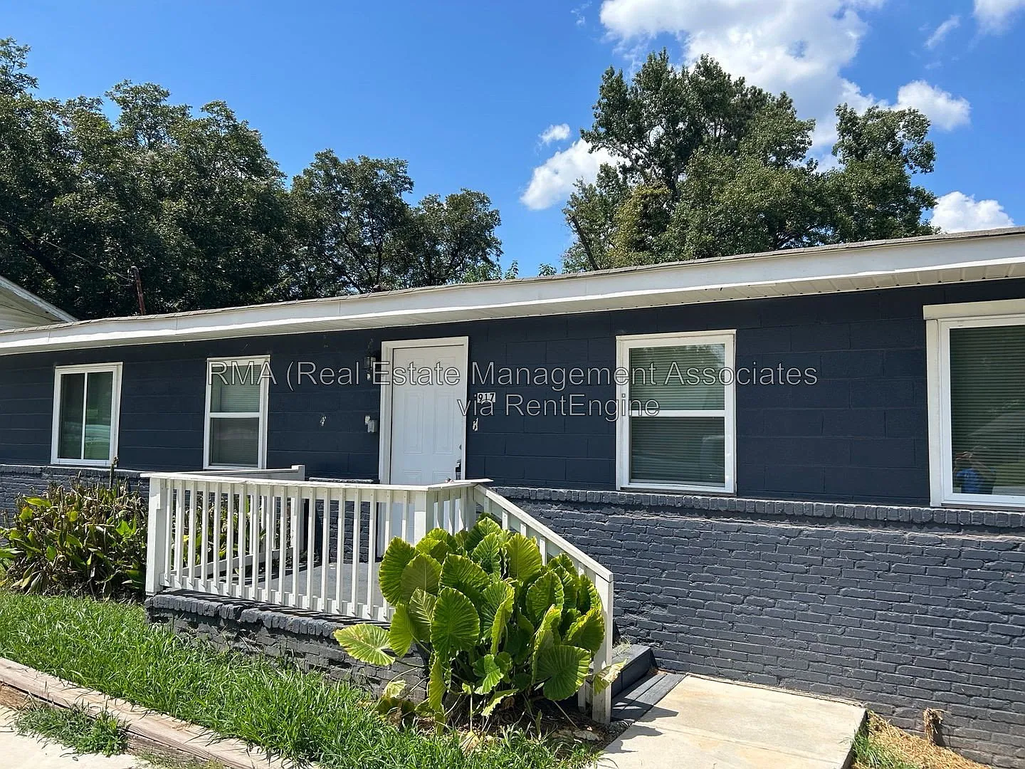 2 bed, 2.0 bath, 784 sqft, $1,150 — Photo 1