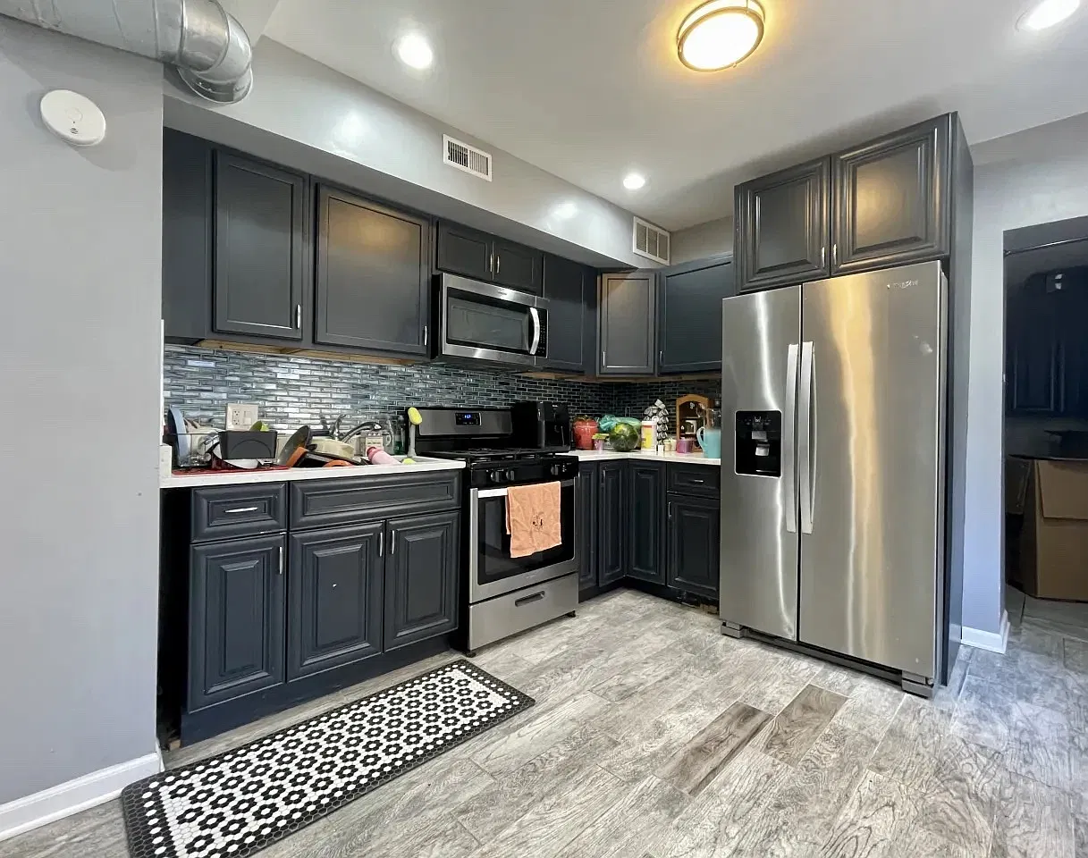 2 bed, $2,300 — Photo 1